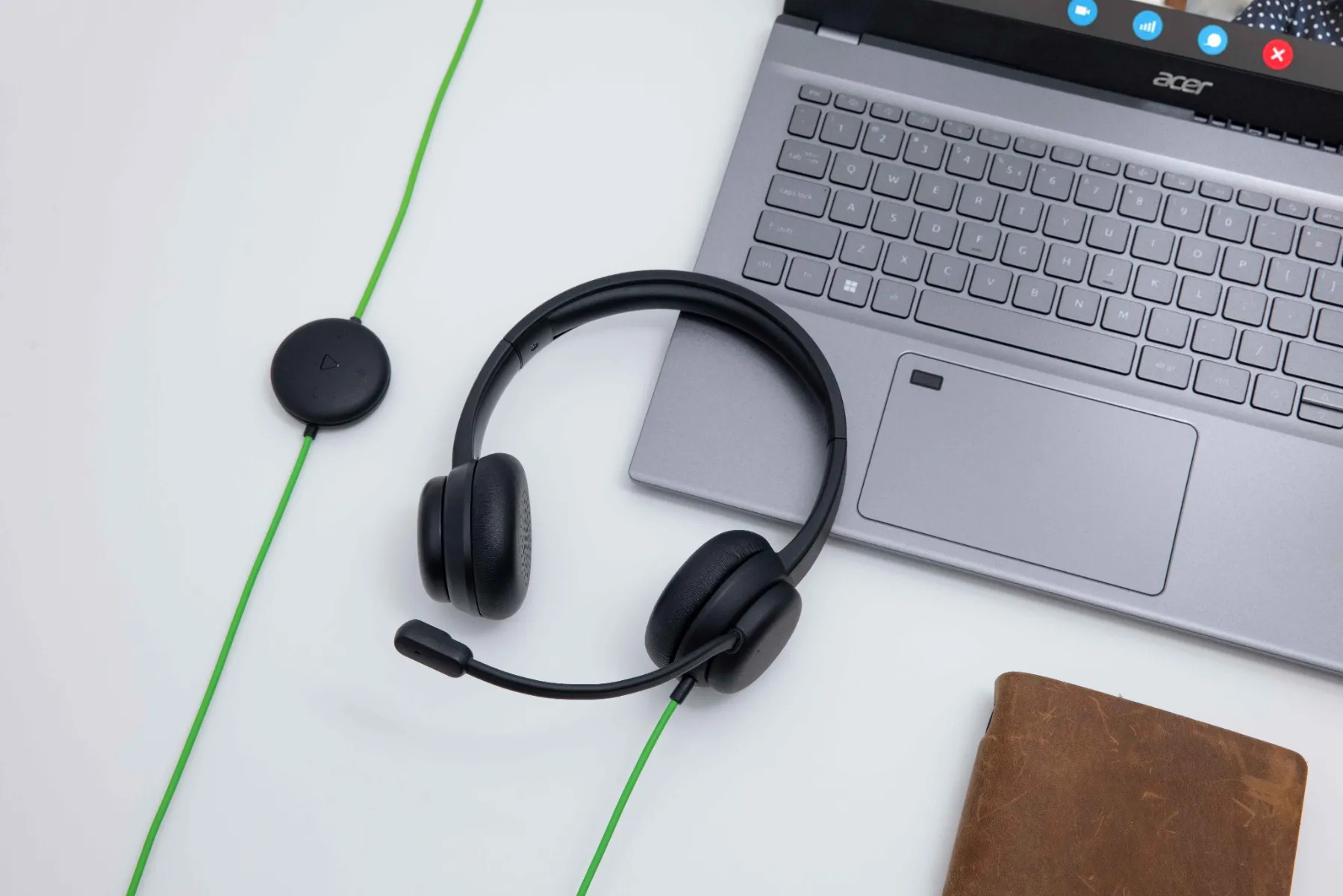 Conference On-Ear Headphones - Image 5